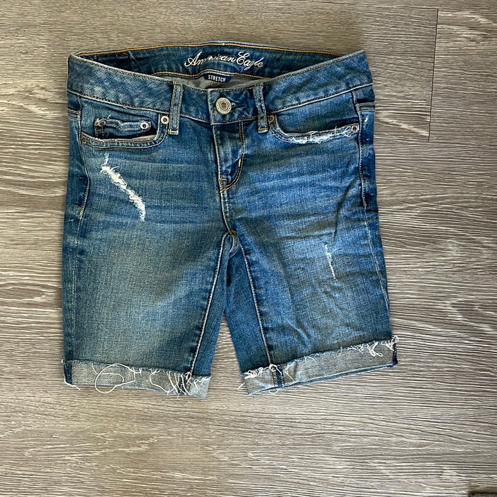 American Eagle Bermuda Shorts